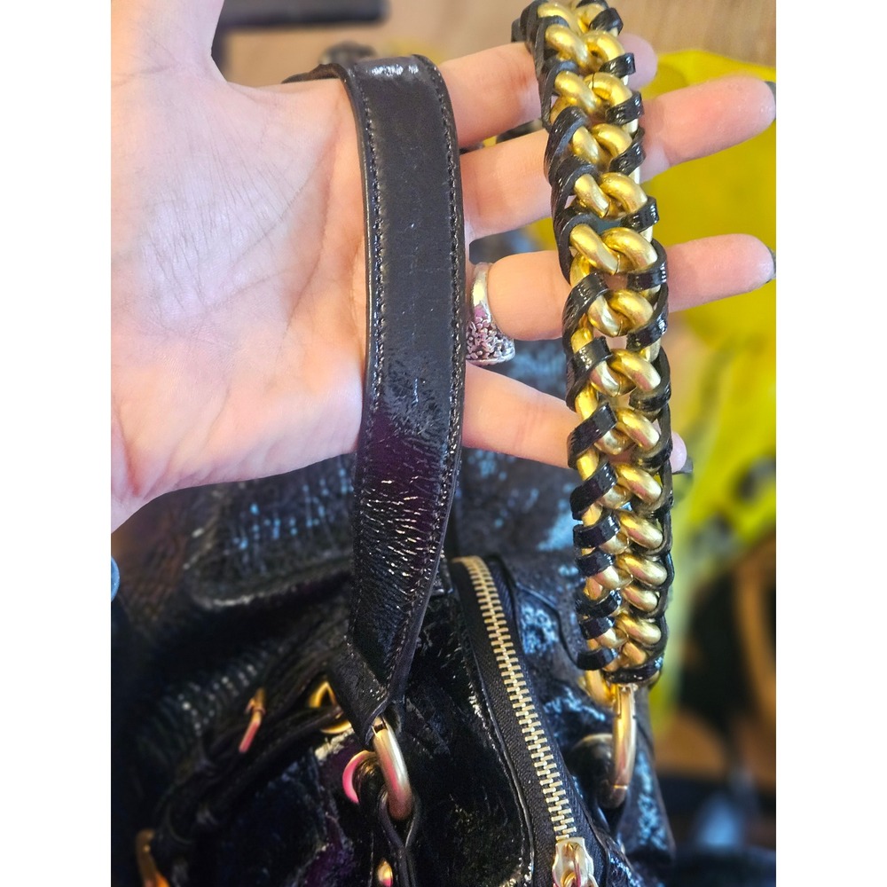 Michael Kors Fulton Black Crinkled Patent Leather Hobo Bag Gold Chain Strap - Picture 4 of 11